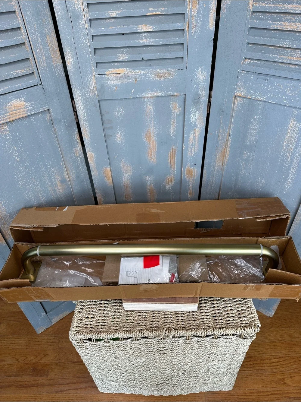 Pottery Barn Hidden Connection Room Darkening Curtain Rod Brass 28